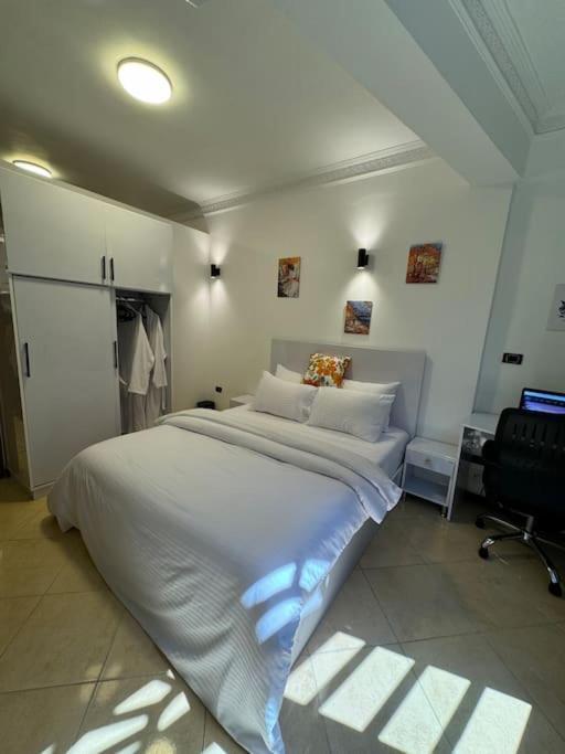 Premium Sleep Halastay Comfort Apartment